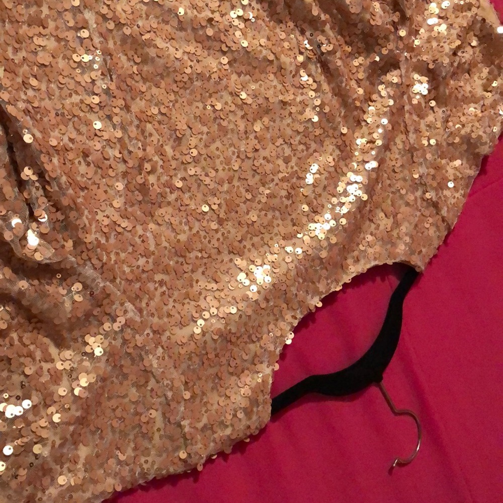 Neesee’s Dress size large. ❤️ - Picture 7 of 8